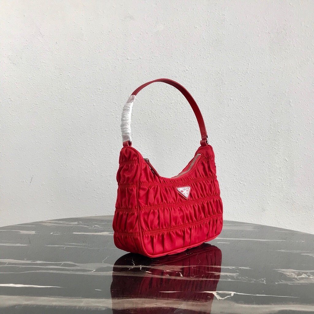 Our Factory offer best Designer HIGH quality replica handbags in cheaper price! Up to 70% discount now. Quality Guarantee! Fast Shipping Worldwide