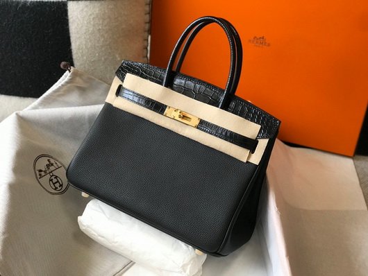 Our Factory offer best Designer HIGH quality replica handbags in cheaper price! Up to 70% discount now. Quality Guarantee! Fast Shipping Worldwide